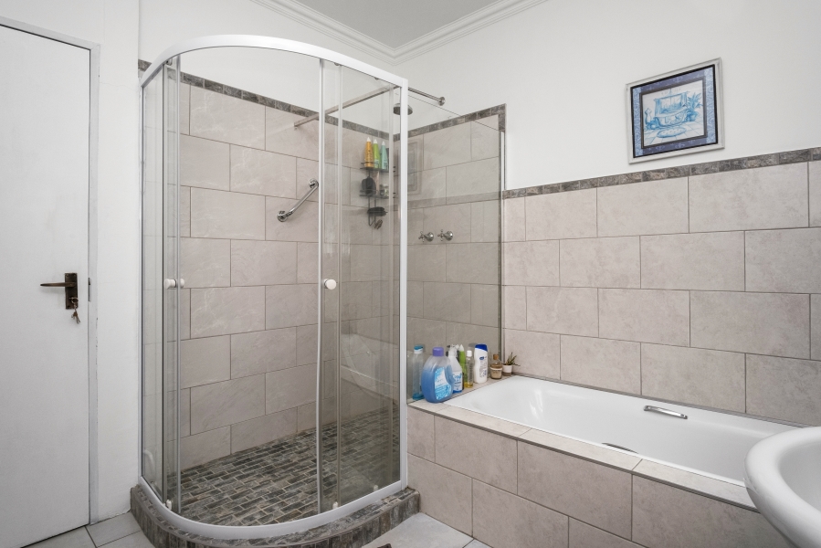 3 Bedroom Property for Sale in Plumstead Western Cape